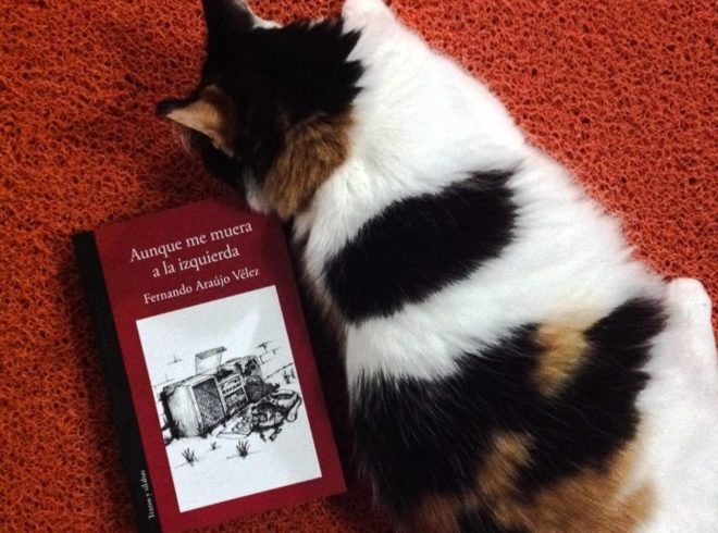 Aunque me muera a la izquierda