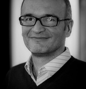 Julián David Correa R