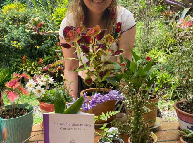 Intimista, profunda y emocional es la poesía de Camila Melo