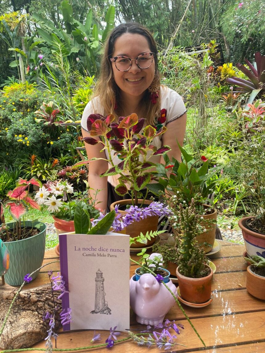 Intimista, profunda y emocional es la poesía de Camila Melo